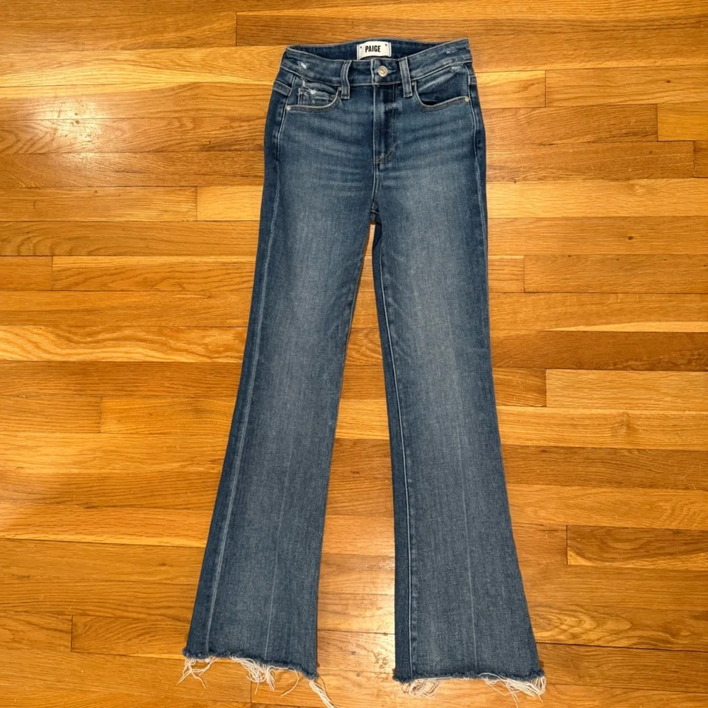 PAIGE Petite Laurel Canyon Raw Hem Flare Blue Women's Jeans - Olivin Distressed - Picture 3 of 10
